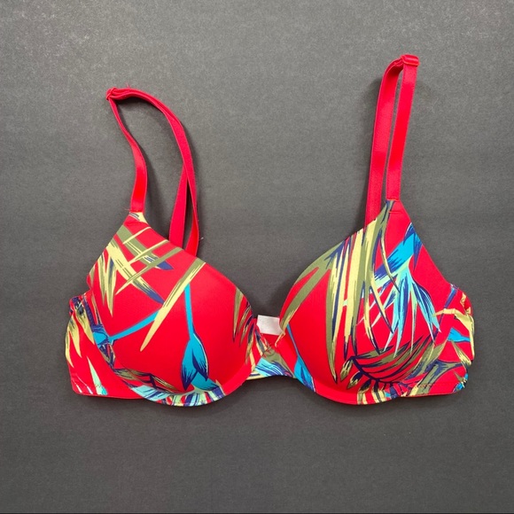 PINK Victoria's Secret Other - PINK Victoria’s Secret Wear Everywhere T-Shirt Bra